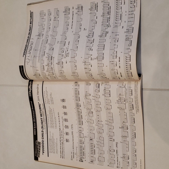 Green Day - Guitar World Magazine - Johnny Ramone Tribute - Picture 3 of 4